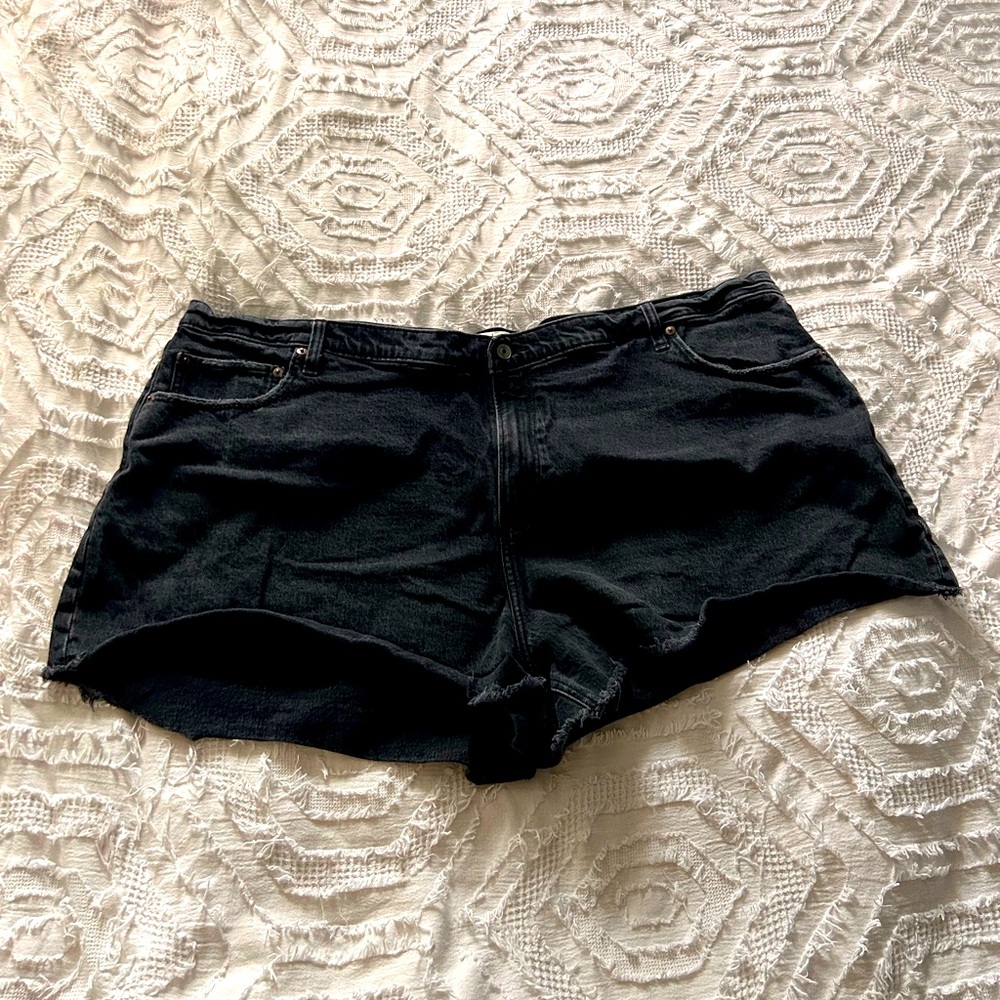 Abercrombie & Fitch High Rise Curve Love 90s Cut Off Jean Shorts